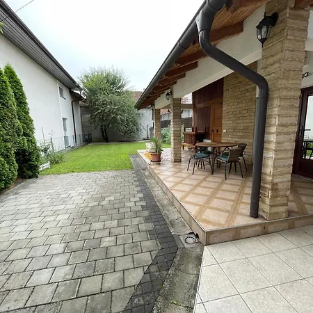 Studio Apartman Bisce Bihac Exterior photo