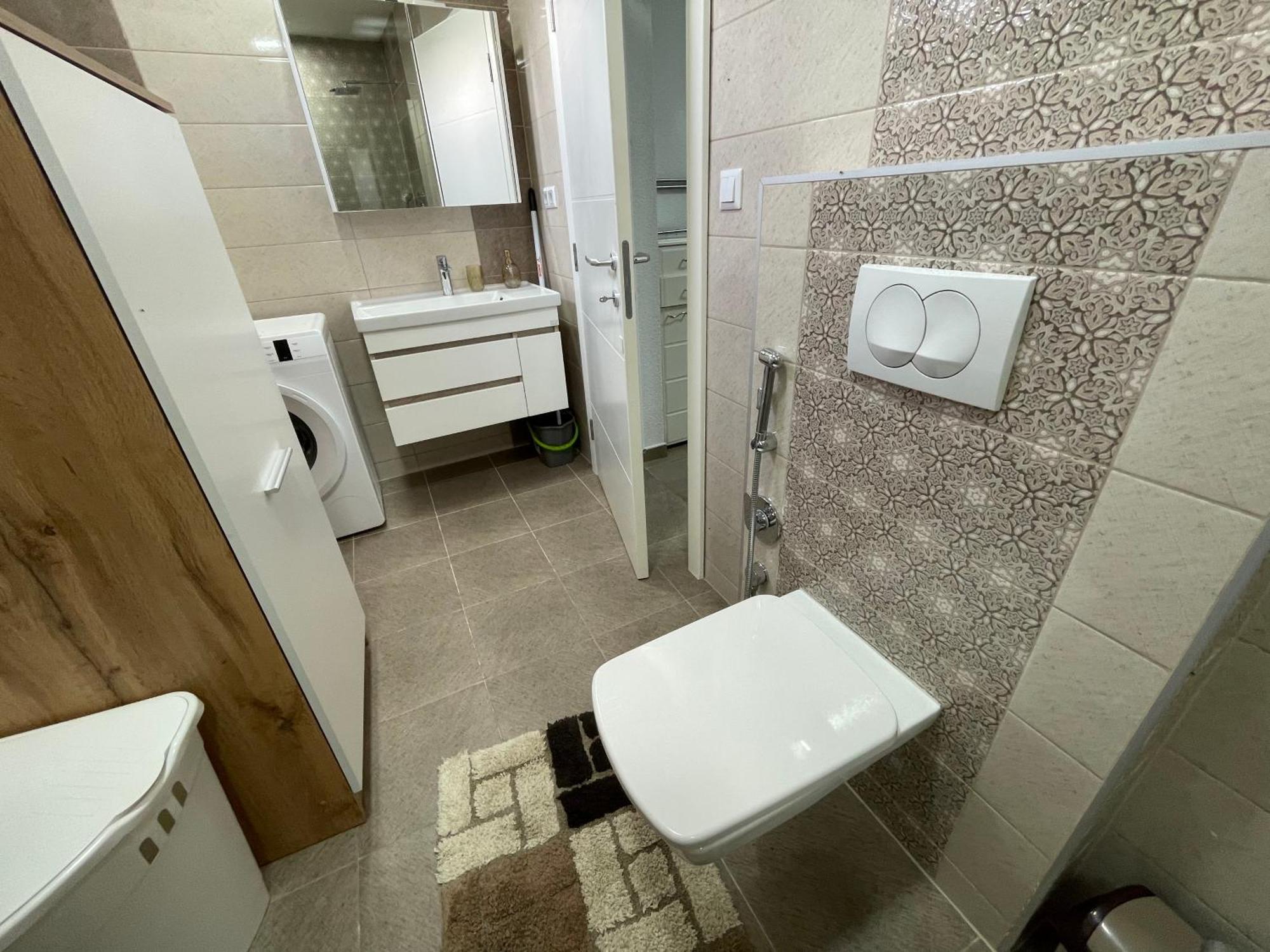 Apartment Bisce *